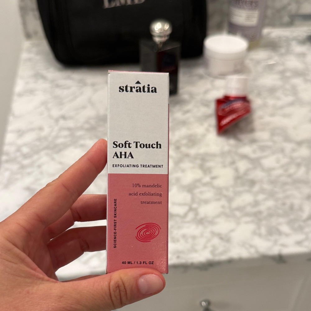 Soft Touch AHA Exfoliating Treatment - Pink
